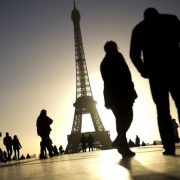 ¡Francia Prepara Manual de Supervivencia! ¿Esperan lo peor?