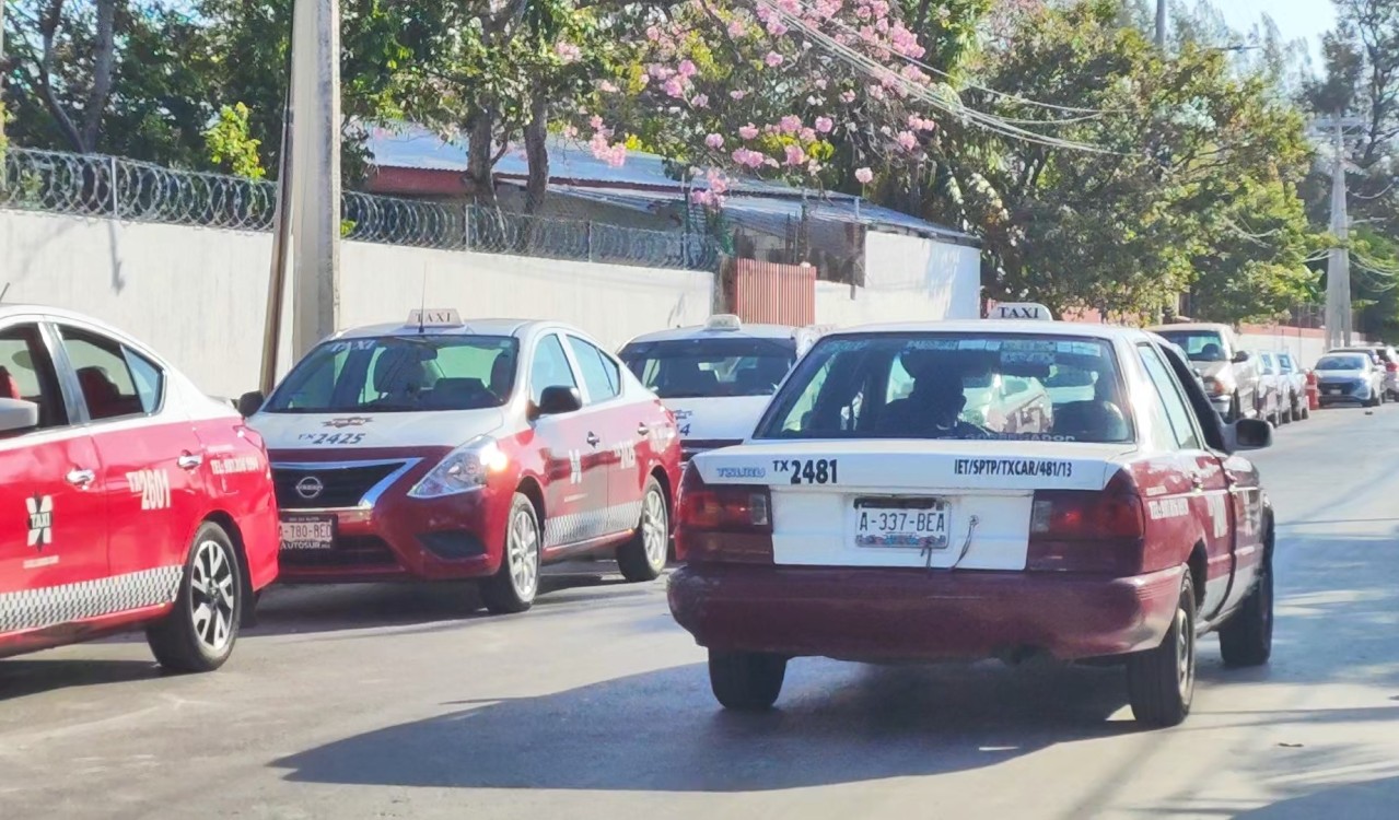 Taxistas no se oponen al servicio de transportes de plataformas