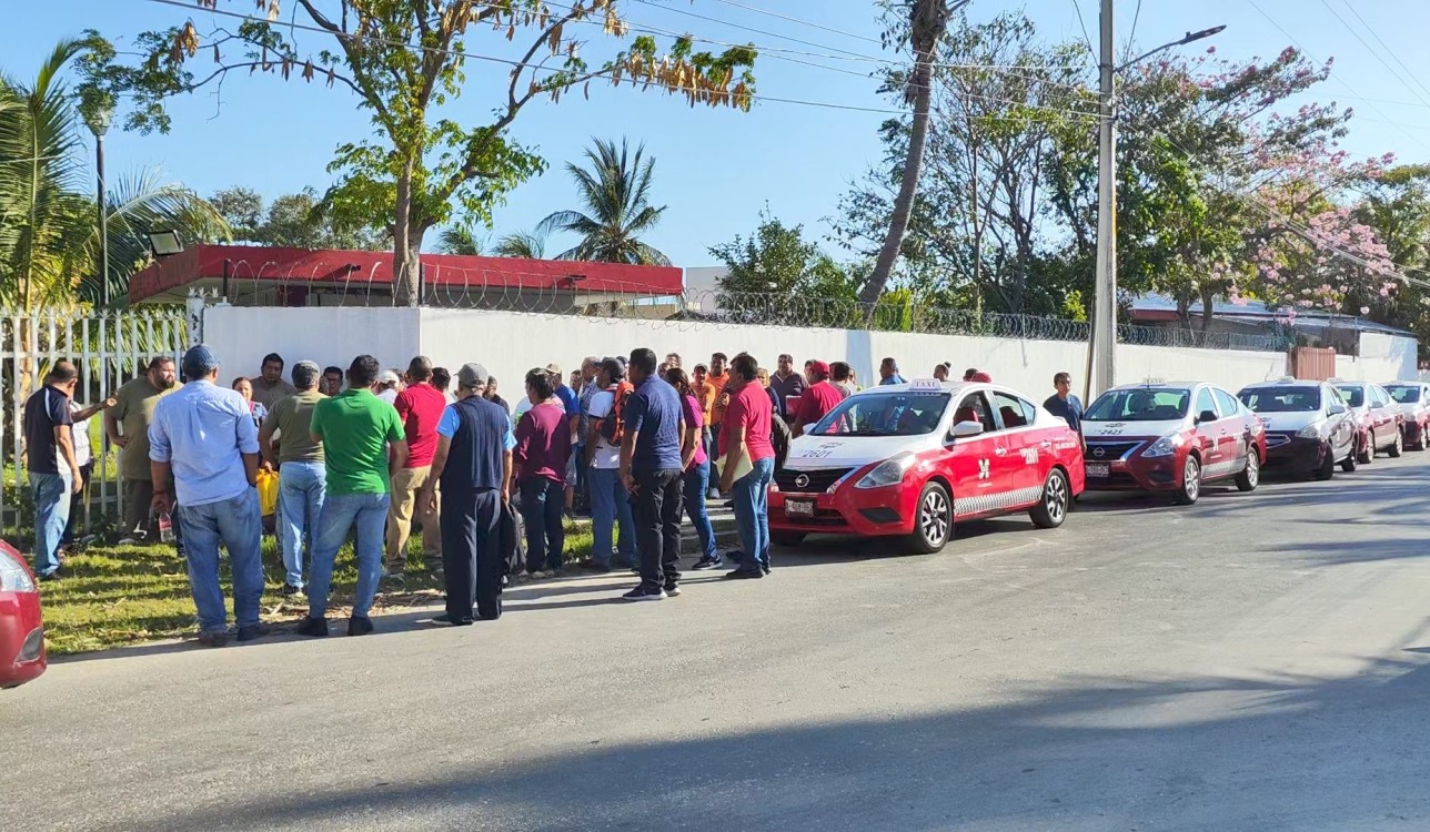 Taxistas no se oponen al servicio de transportes de plataformas