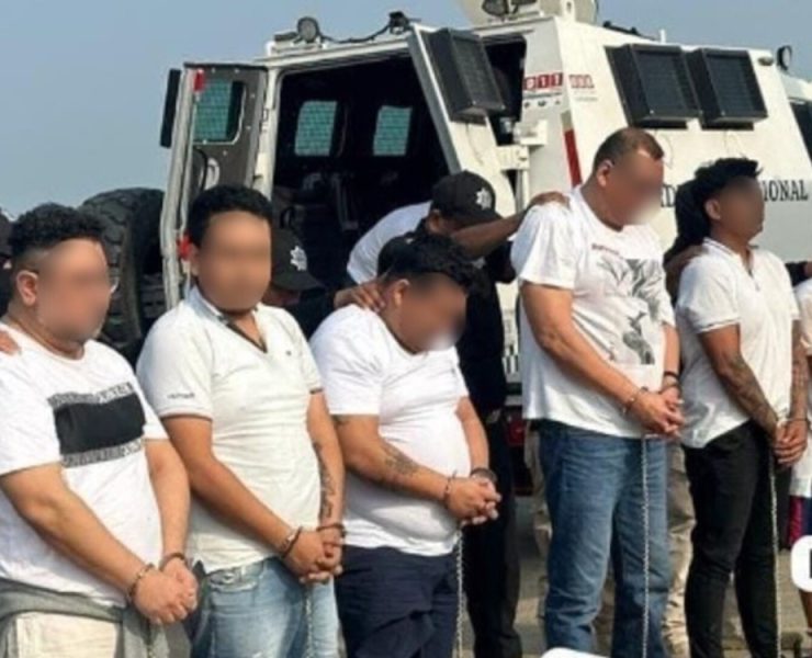 Trasladan a siete reos peligrosos del CREST