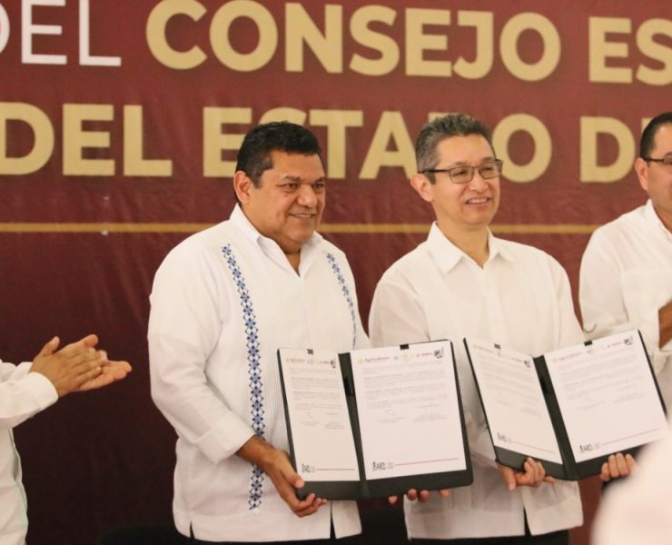 Javier May apoya al sector pesquero con la instalación del Consejo Estatal