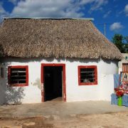 Dignifican a yucatecos con 20 mil viviendas