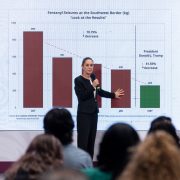 Sheinbaum logra acuerdo con Trump para evitar aranceles a productos mexicanos