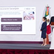 México refuerza vacunación ante brotes de sarampión y tos ferina