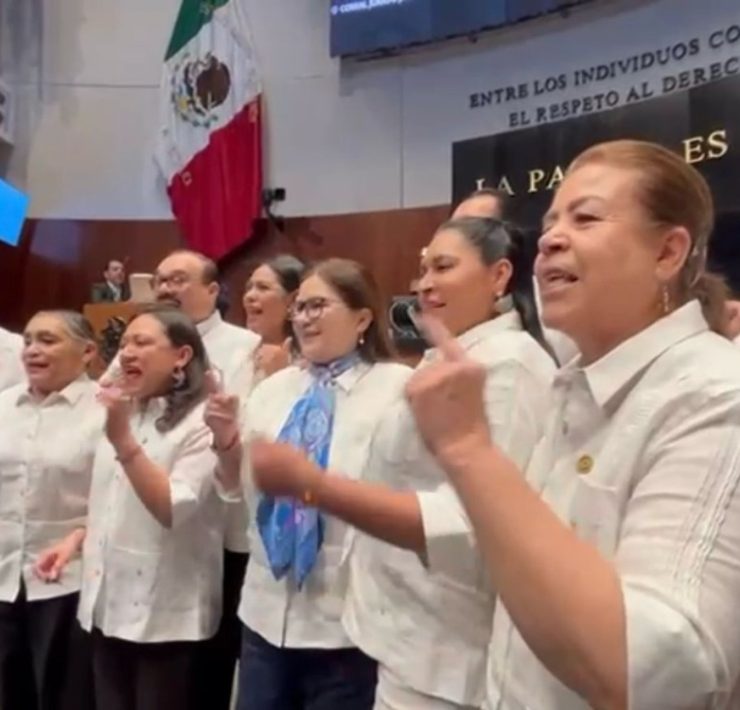 Senado celebra el Día de la Guayabera y destaca su valor histórico y económico