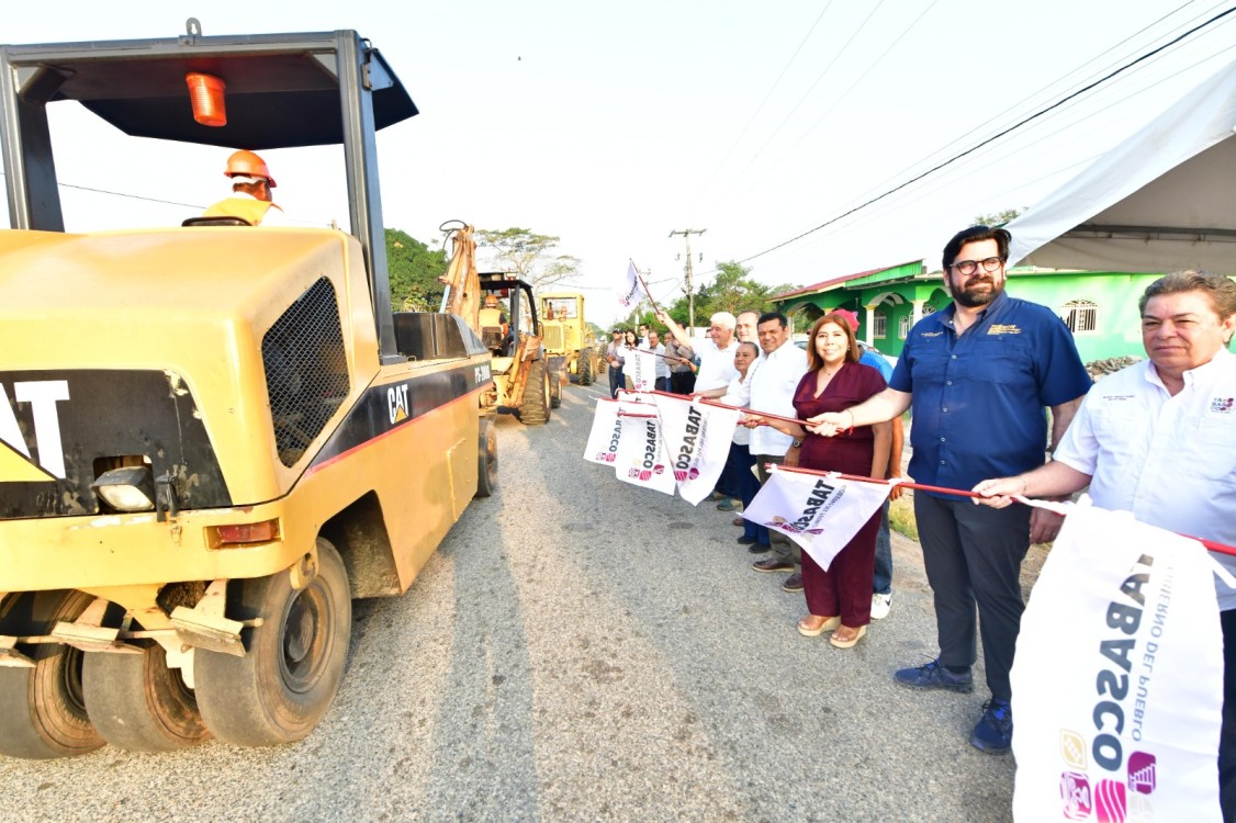 banderazo de inicio a la obra