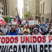 ¡Crece la resistencia popular en contra de Trump! Protestas en EU