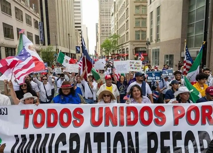 ¡Crece la resistencia popular en contra de Trump! Protestas en EU