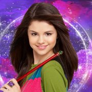 Selena Gomez vende su varita