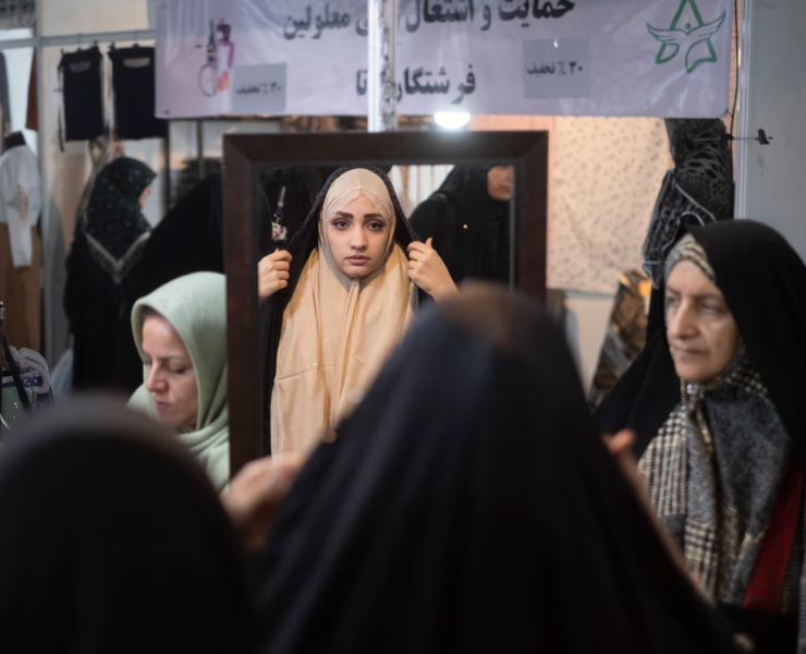 Irán usa drones para vigilar a las mujeres