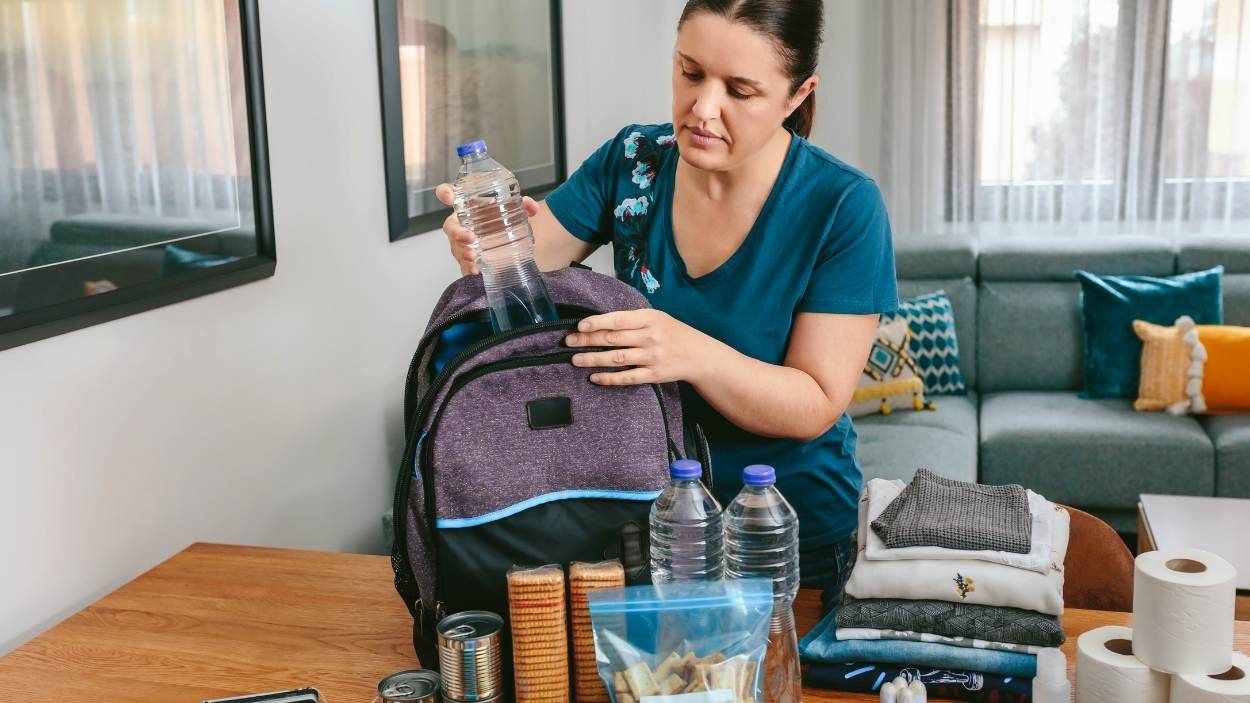 ¿Por qué Francia Prepara Manual de Supervivencia?