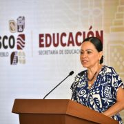 Anuncia Setab que continuarán reajustes de docentes