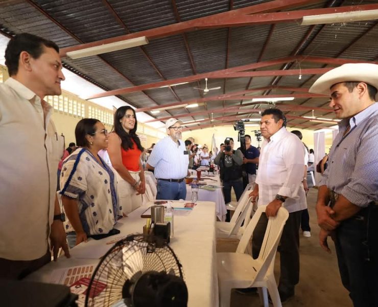 Atiende SEMADES demandas ciudadanas en comunidades