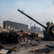 ¿Empezó la Tercera Guerra Mundial? Fiona Hill lanza impactante advertencia