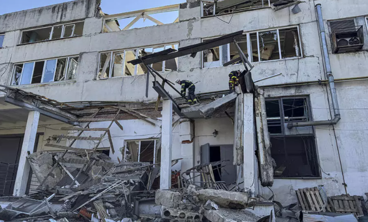 Rusia bombardea Ucrania pese a "tregua" entre ambos