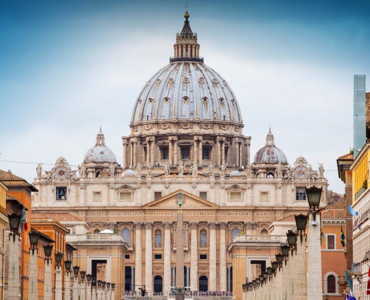 Carlos Aguiar Retes, arzobispo de México, y Felipe Arizmendi