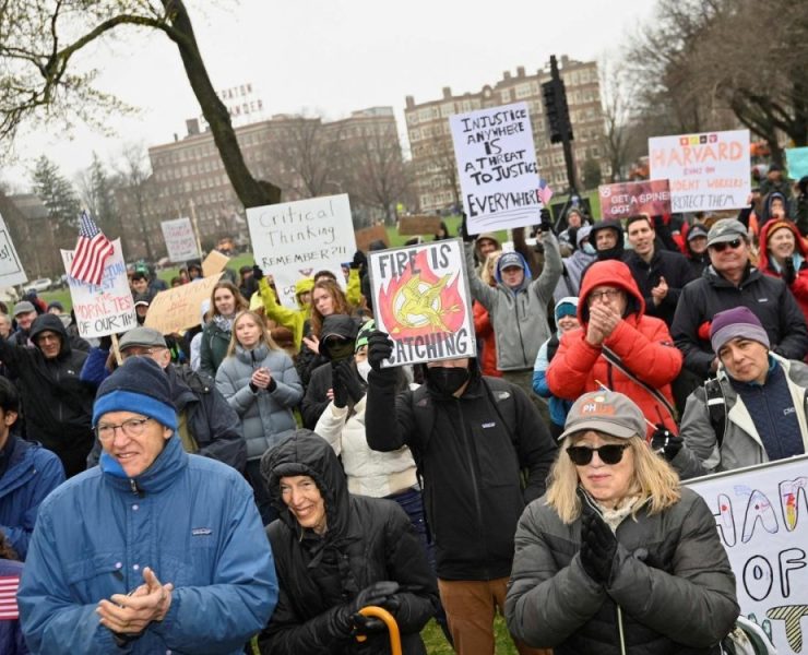 Crece el repudio a Trump
