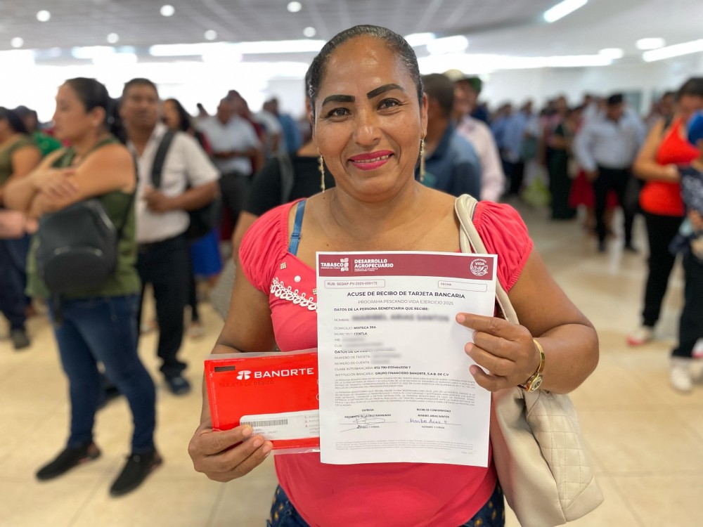 Entregan 600 tarjetas del Programa