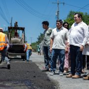 Gobernador Joaquín Díaz Mena supervisa avances en obras viales Izamal-Cacalchén y Citilcum-Hoctún.