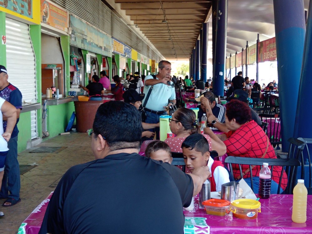 Locatarios del mercado AFA esperan un repunte del 80% en ventas