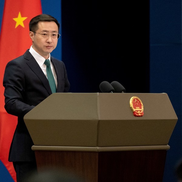 China defiende su derecho al desarrollo