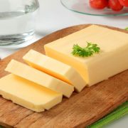 Retiran mantequilla del mercado por riesgo sanitario grave