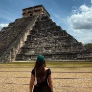 Pirámide de Chichén Itzá se aleja más INAH coloca segunda valla