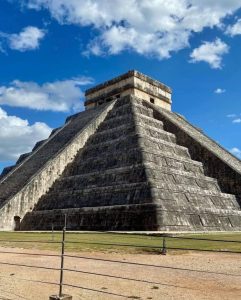 determinó colocar las vallas para que las personas permanezcan a unos 15 metros