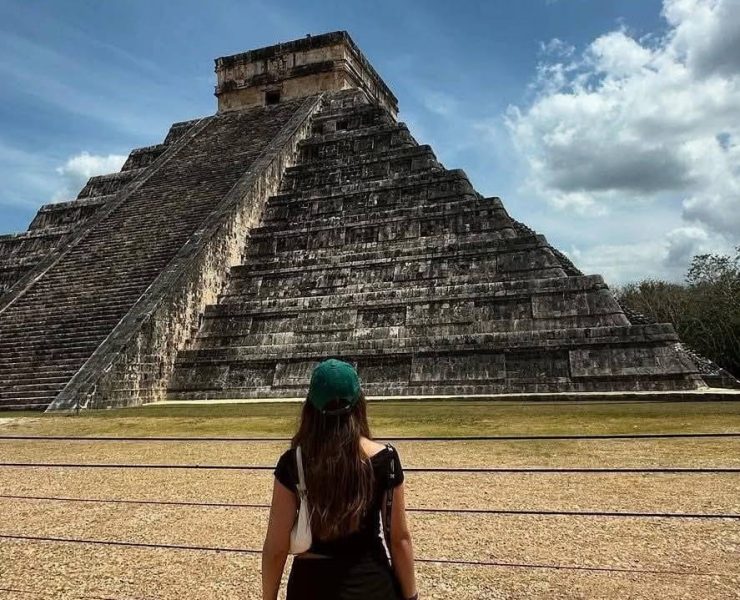 Pirámide de Chichén Itzá se aleja más INAH coloca segunda valla