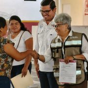 Programa Pescando Vida entrega 200 tarjetas en Jonuta