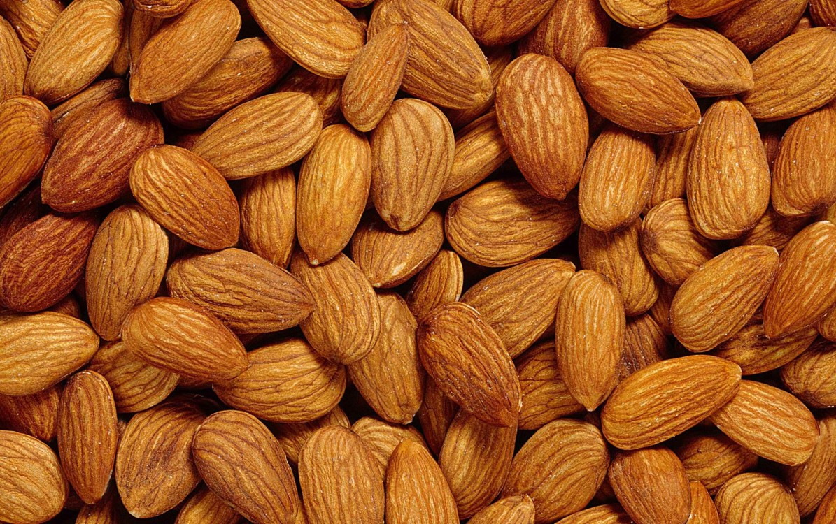 4. Almendras: Un snack saludable y nutritivo