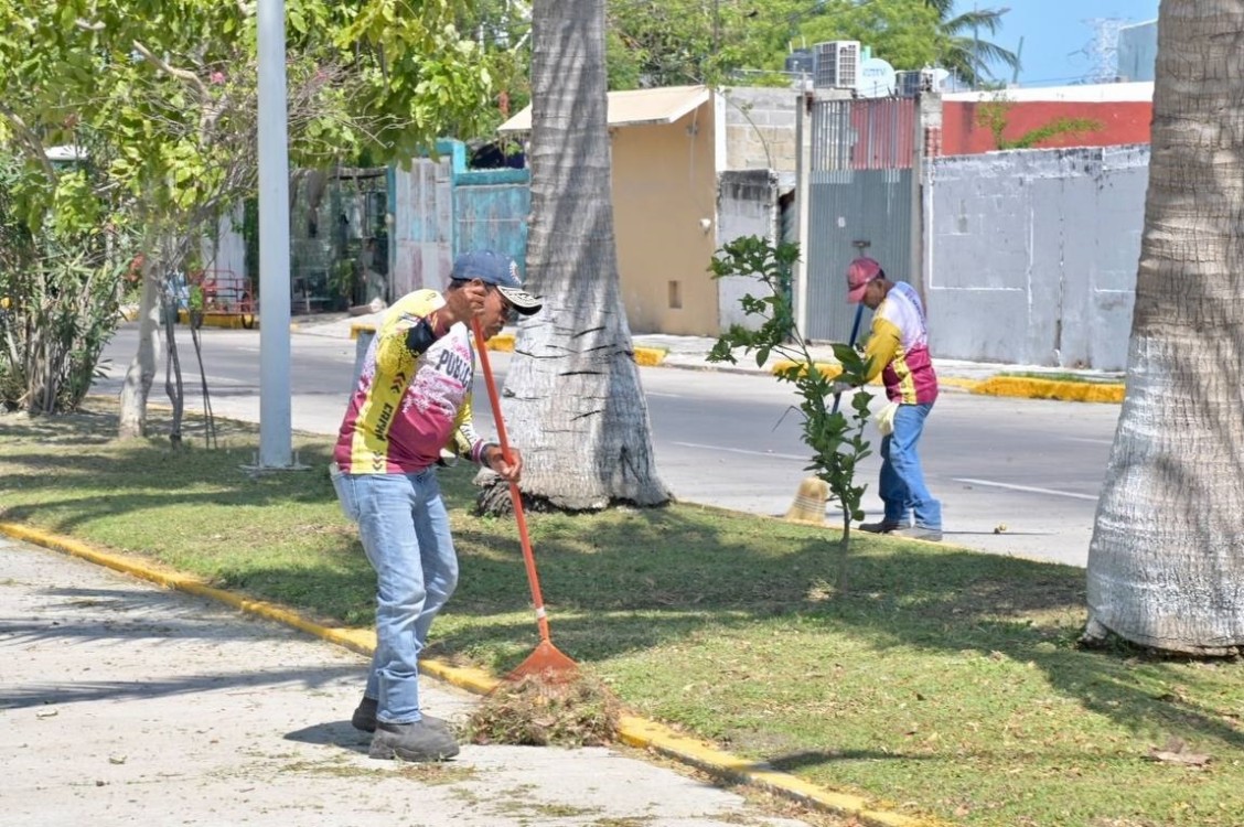 Líder de los Tres Poderes miente a trabajadores para su beneficio personal