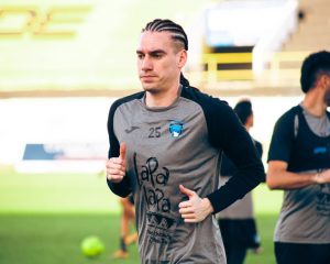 Venados F.C. y Mineros se enfrentan en un duelo crucial por los cuartos de final del Clausura 2025. El Estadio Carlos Iturralde será testigo de esta batalla por un lugar en semifinales.