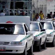 Se vuelven taxistas el terror del turismo en Quintana Roo