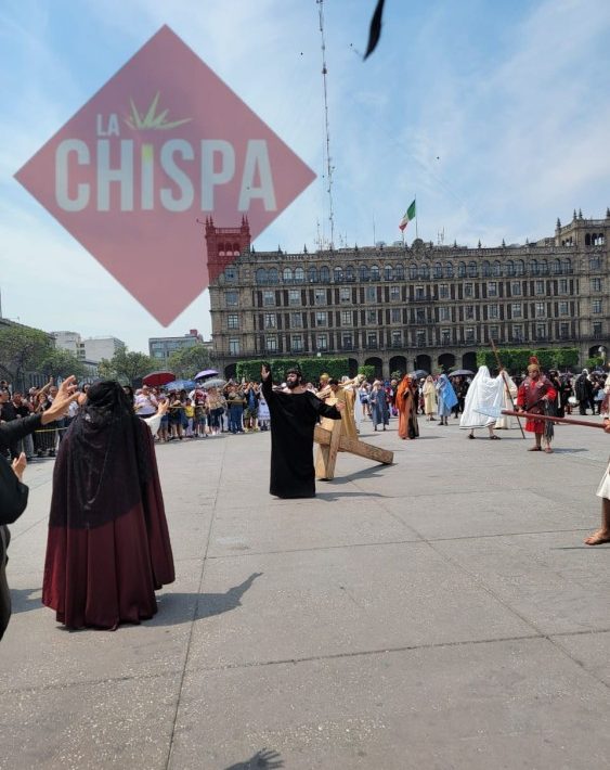 Conmemoran 500 años de la primera Semana Santa en México con representación teatral en el Zócalo capitalino