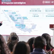 Sheinbaum anuncia plan hídrico nacional y advierte sobre acaparamiento ilegal del agua por parte de empresarios y políticos