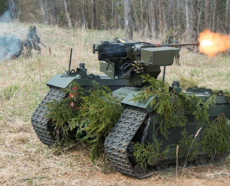 ¡La Primera Batalla Militar de Robots! ¿Qué Nos Espera?