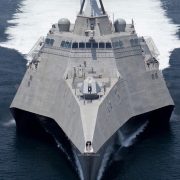 Norcorea construye super barco de guerra mucho más grande