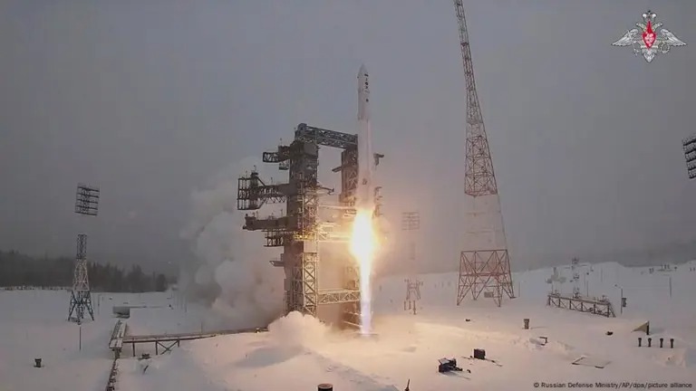 ¿Por qué Rusia lanza tres satélites en secreto?