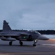 Colombia compra aviones de combate. Un trato con Suecia