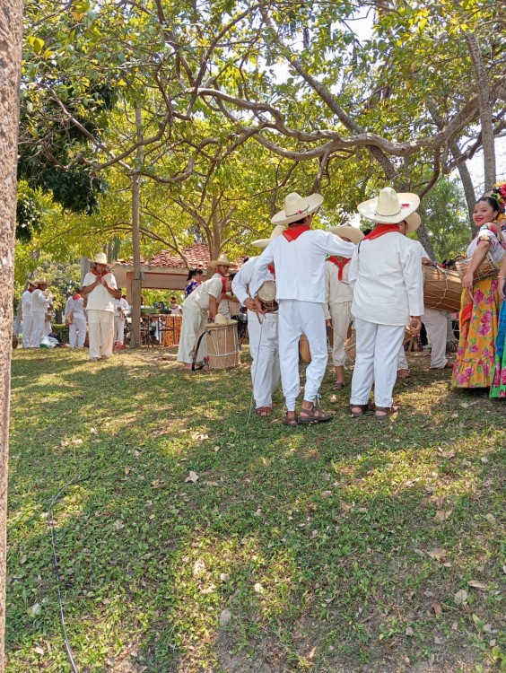 grupos de Tamborileros