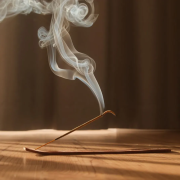 El incienso puede ser más tóxico que el cigarro