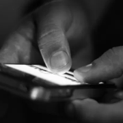 Character.AI tiene chatbots pro-anorexia