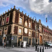 Investigan muerte de guardia de seguridad en inmueble de la AEFCM en el Centro Histórico