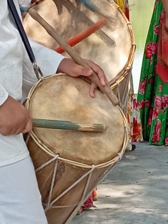 tambor de sonido grave