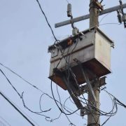 Sobrecarga y transformadores viejos provocan apagones en Atasta