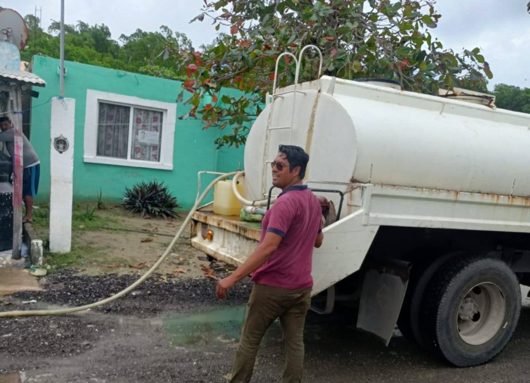 Atastecos con sed de agua