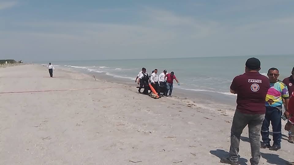 Encuentran sin vida el cuerpo de un hombre en las aguas de la playa de Ciudad del Carmen