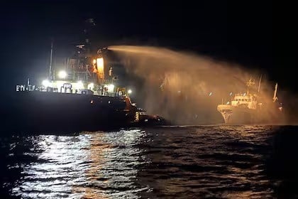 (Video) Atacan a un barco que llevaba ayuda humanitaria a Gaza en aguas internacionales