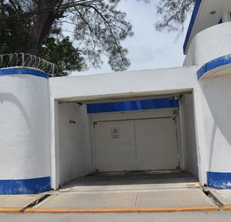 Empresas de Ciudad del Carmen cierran sus puertas